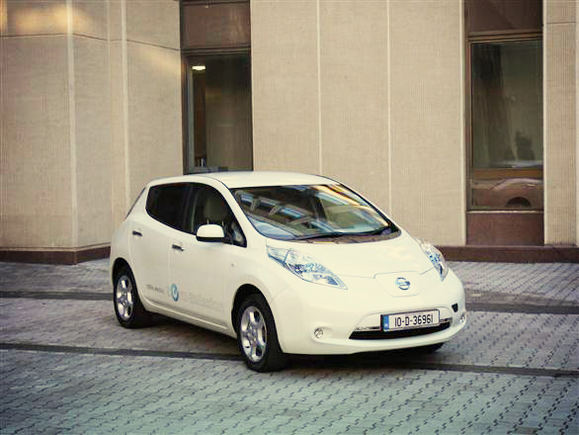 Žymė „Nissan Leaf“