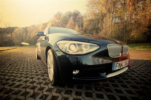 1 serijos BMW – skrydis pirma klase