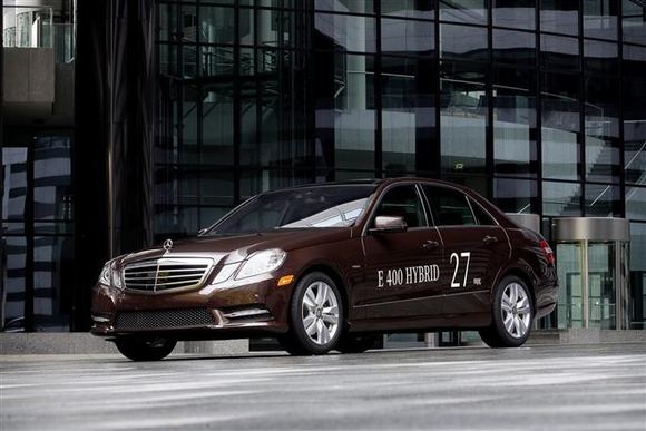 „Mercedes-Benz E400 Hybrid“