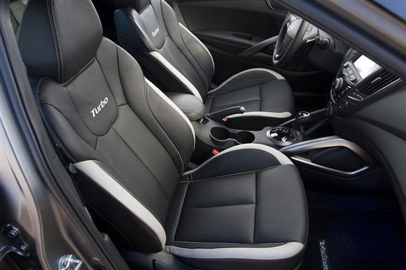 Gamintojo nuotr./„Hyundai Veloster Turbo“