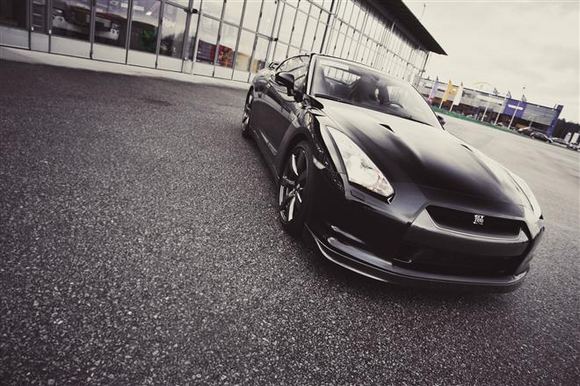 GAZAS.LT išbandytas „Nissan GT-R“
