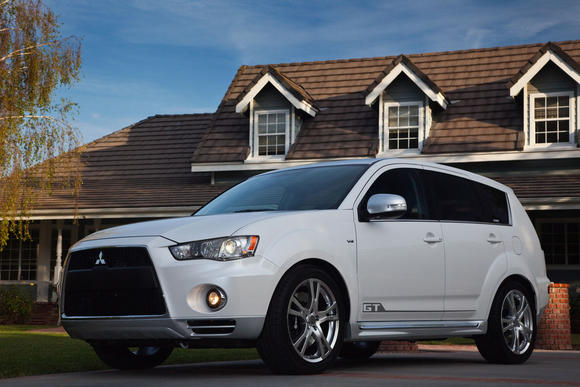 Žymė „Mitsubishi Outlander“