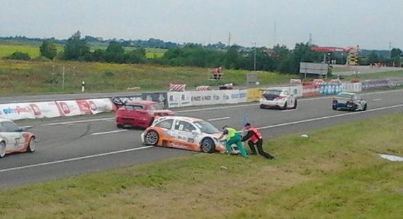 15min.lt nuotr./&bdquo;Chervonenko Racing&ldquo; komandos Audrius Stasiulevičius apsisuko trasoje