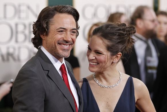 Robertas Downey jaunesnysis su žmona