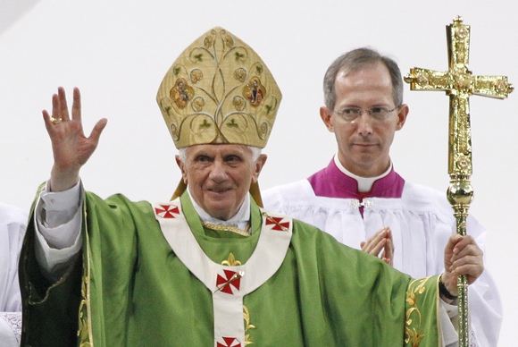 Popiežius Benediktas XVI