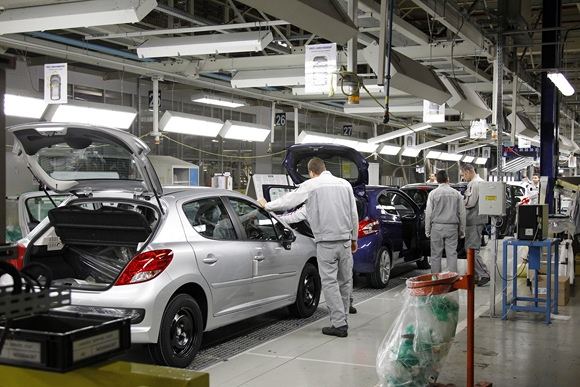 „Peugeot“ gamykla netoli Paryžiaus