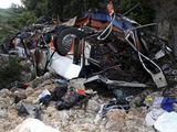 Albanijoje nuo skardžio nukrito studentus vežęs autobusas
