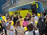Studentų rekordas – į keleivinį autobusą sutilpo 161 žmogus