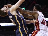 NBA rytų konferencijos pusfinalyje Majamio „Heat“ krepšininkai išsiveržė į priekį