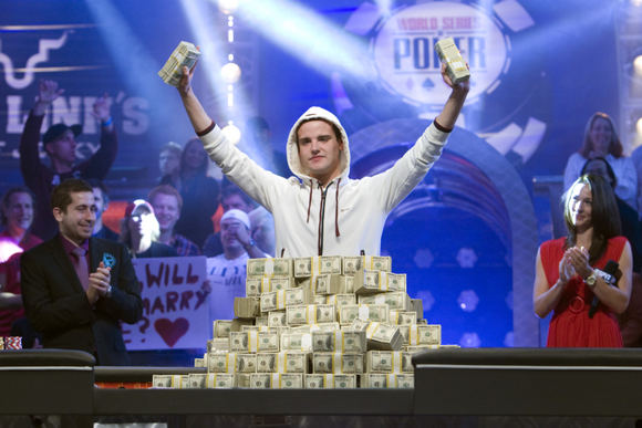 Piusas Heinzas tapo pirmuoju vokiečiu, laimėjusiu WSOP