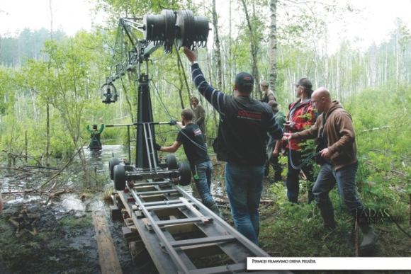 Atidaryta filmo „Tadas Blinda. Pradžia“ užkulisių fotografijų paroda.