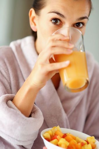 ) Jei nutarėte išbandyti sulčių dietą, pradėkite nuo vienos dienos. 