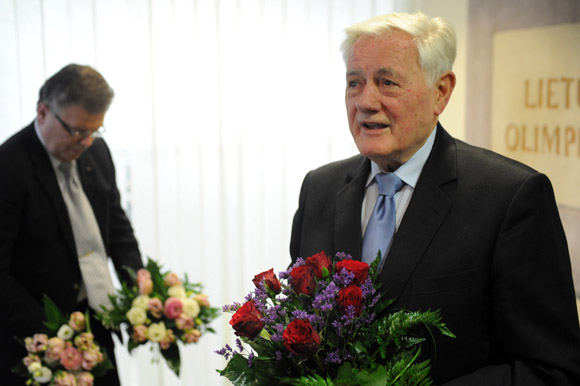 Valdas Adamkus