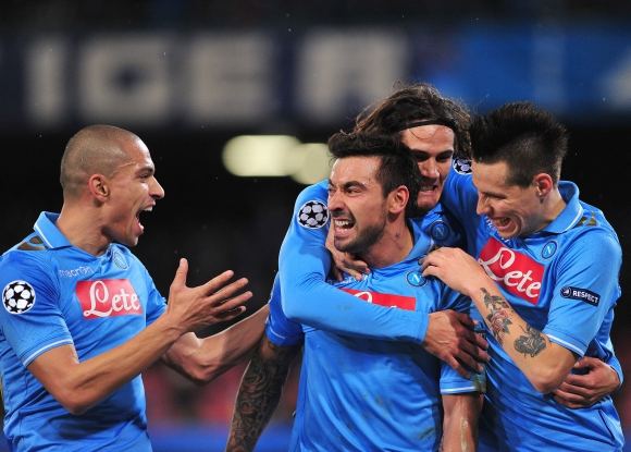 Neapolio futbolininkų džiaugsmas, viduryje - Ivanas Lavezzi