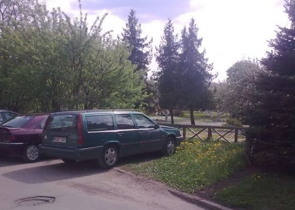 Eilinis pažeidėjas prie Šv. Ignaco Lojolos bažnyčios