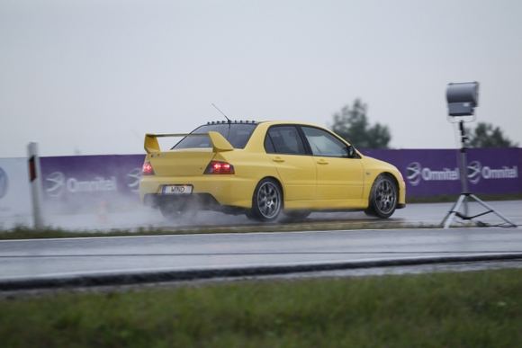 Organizatorių nuotr./&bdquo;Drag'o&ldquo; varžybos &bdquo;Omnitel 1000 km lenktynių&ldquo; metu