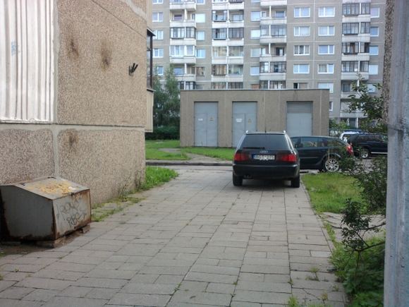 15min.lt skaitytojo nuotr./Etatinis pažeidėjas su &bdquo;Audi A6&ldquo;