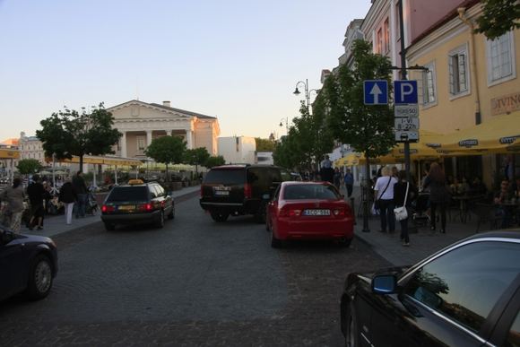 Pažeidėjas prie Vilniaus rotušės