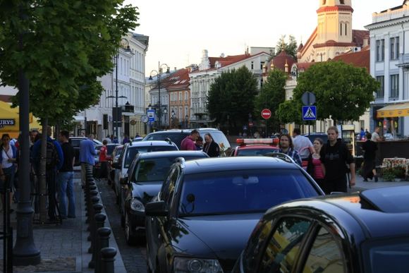 15min.lt skaitytojo nuotr./Pažeidėjas prie Vilniaus rotu&scaron;ės