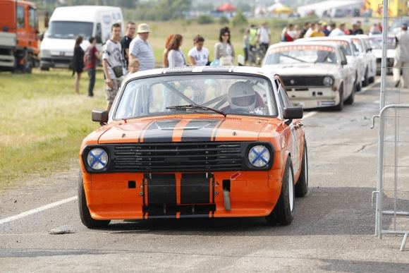 Organizatorių nuotr./Istorinių automobilių kvalifikacija