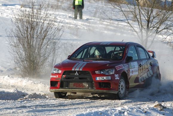 „Halls Winter Rally 2012“ akimirka