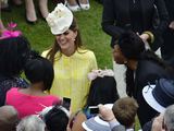 Vasariškomis spalvomis pasipuošusi Kembridžo hercogienė Catherine 