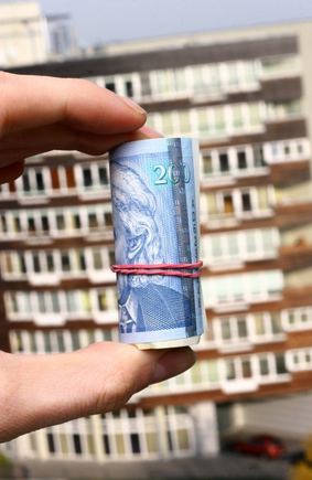 Iš nuomininkų patartina imti protingo dydžio užstatą.