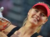 Marija Šarapova įspūdingai atsitiesė finale ir tapo Romos turnyro nugalėtoja