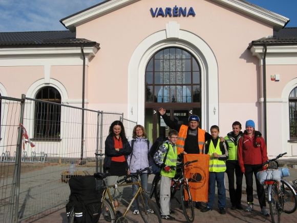 Lietuvos žurnalistų sąjungos Kelionių ir pramogų klubo žygeiviai su G.Statiniu priešakyje
