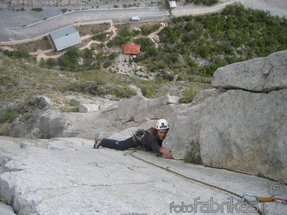 MM alpinistų nuotr./Apačia toli