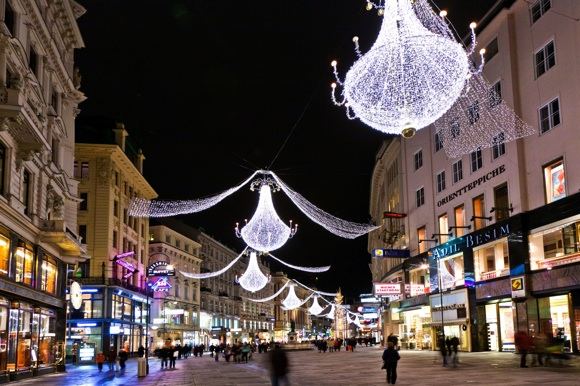 123rf.com nuotr./Viena naktį