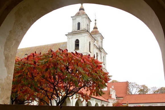 Tytuvėnų bažnyčios ir vienuolyno ansamblis