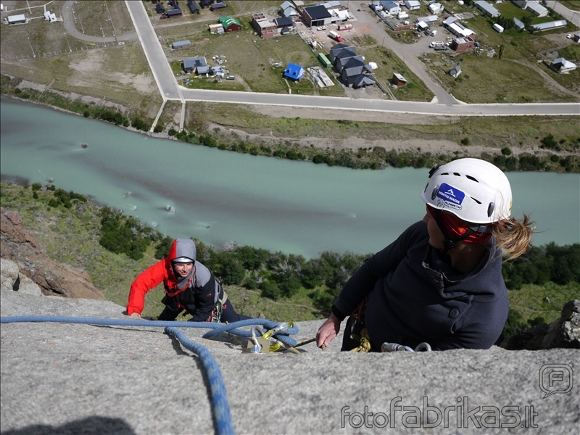 M.M. alpinistų nuotr./Saulė ir Gedas beveik viršuje