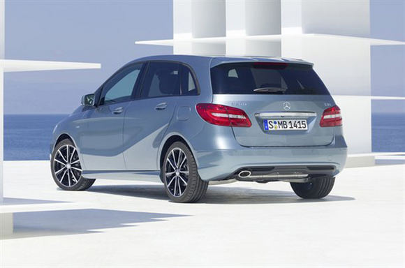 Gamintojo nuotr./Naujasis B klasės „Mercedes-Benz“