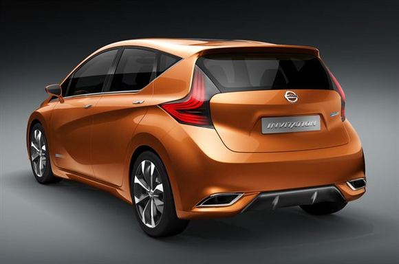 „Nissan Invitation“
