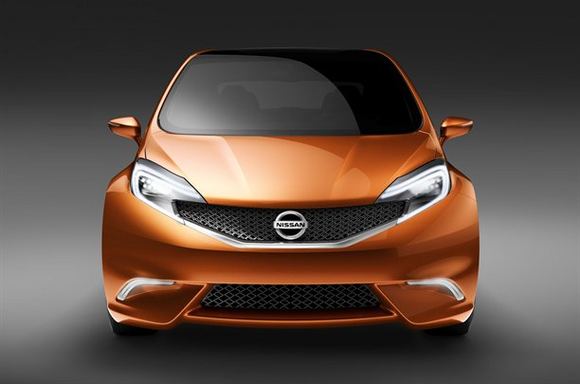 „Nissan Invitation“