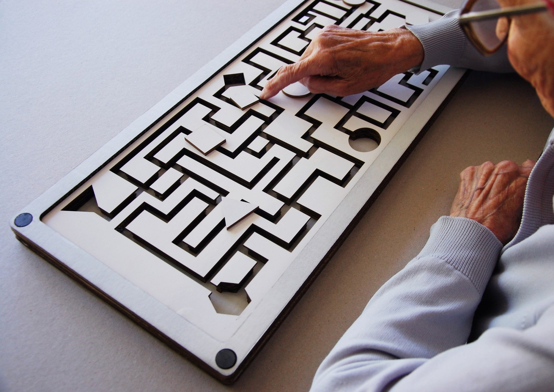 Autorės nuotr./Alzheimerio ligos prevencijai ir sergančiųjų lavinimui skirtas žaidimas „Aloizas“